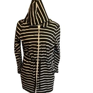 Beach Coverup in Black&White size XL EUC